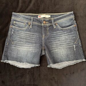 NWOT | Levi’s Midi Shorts Cutoff Frayed Hem Size 5 Junior’s Size 4 Women’s